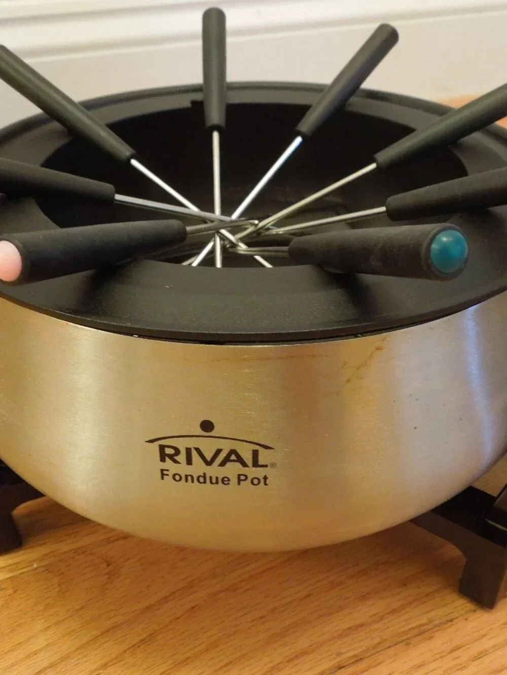 Rival Electric 3 Qt Fondue Pot
